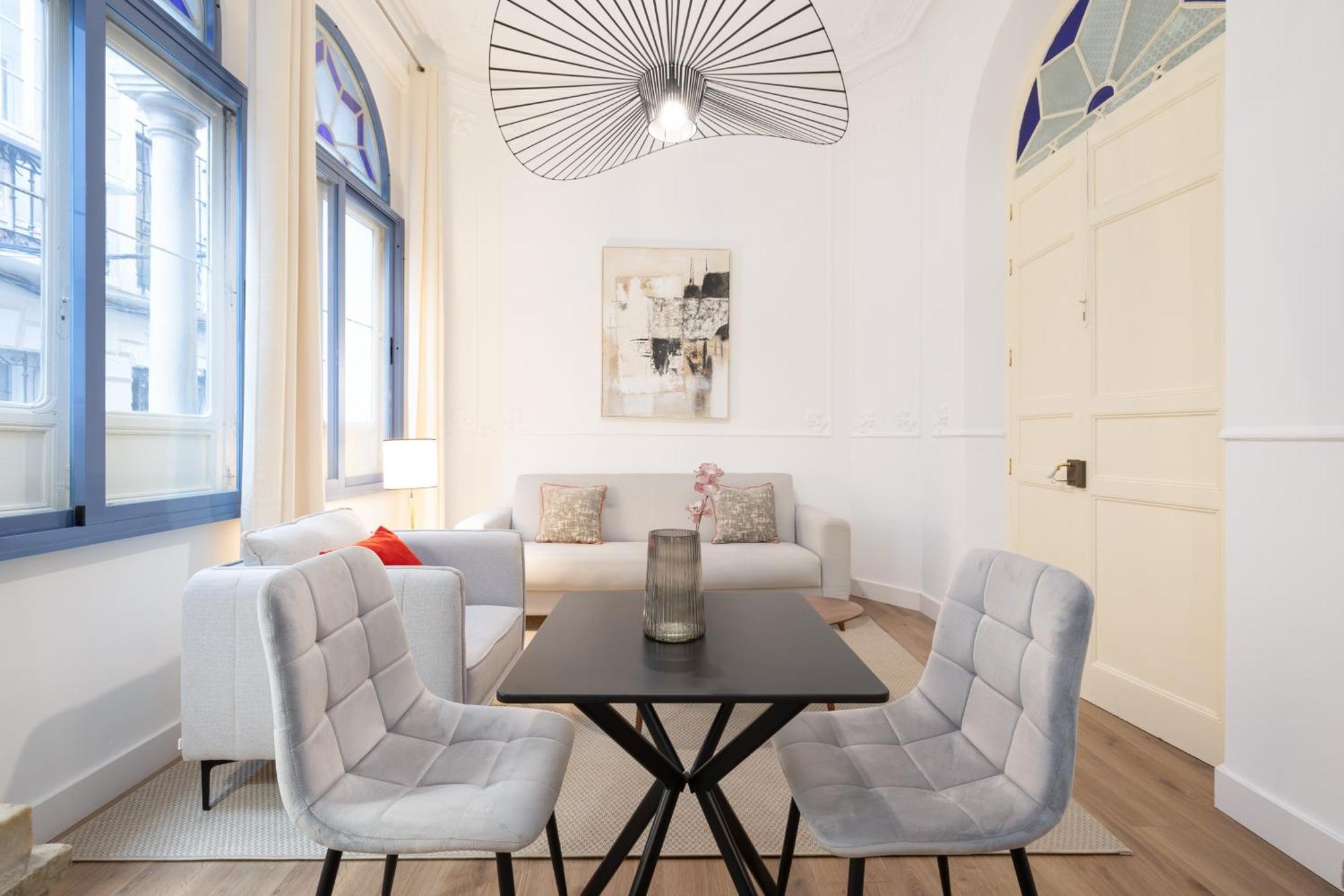 Cozy & Renovated -center Appartamento